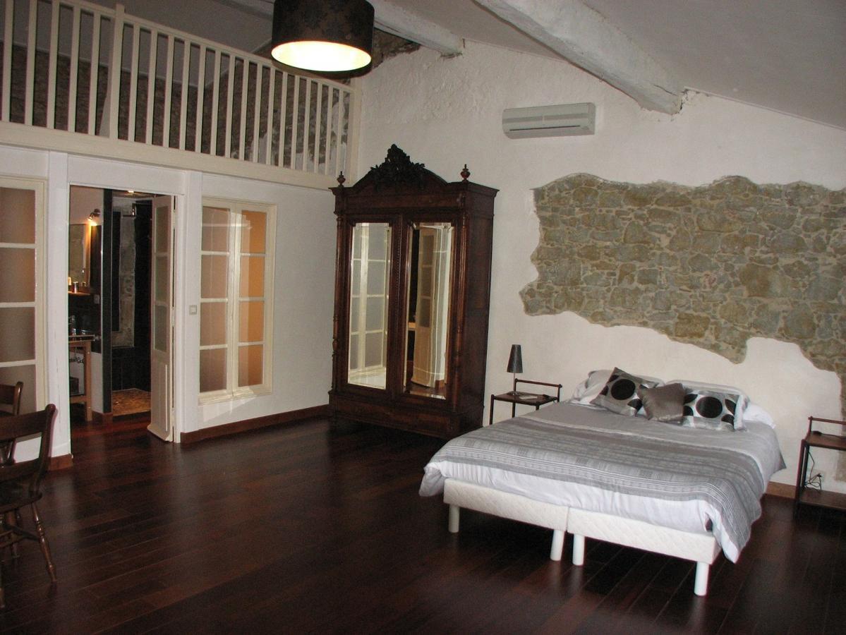 Chambres D'Hotes Domaine Saint-Joly Lasbordes Δωμάτιο φωτογραφία